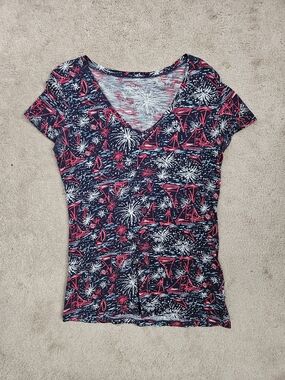 Lilly Pulitzer Navy V-Neck Tee with Red and White Sailboat Fireworks Print